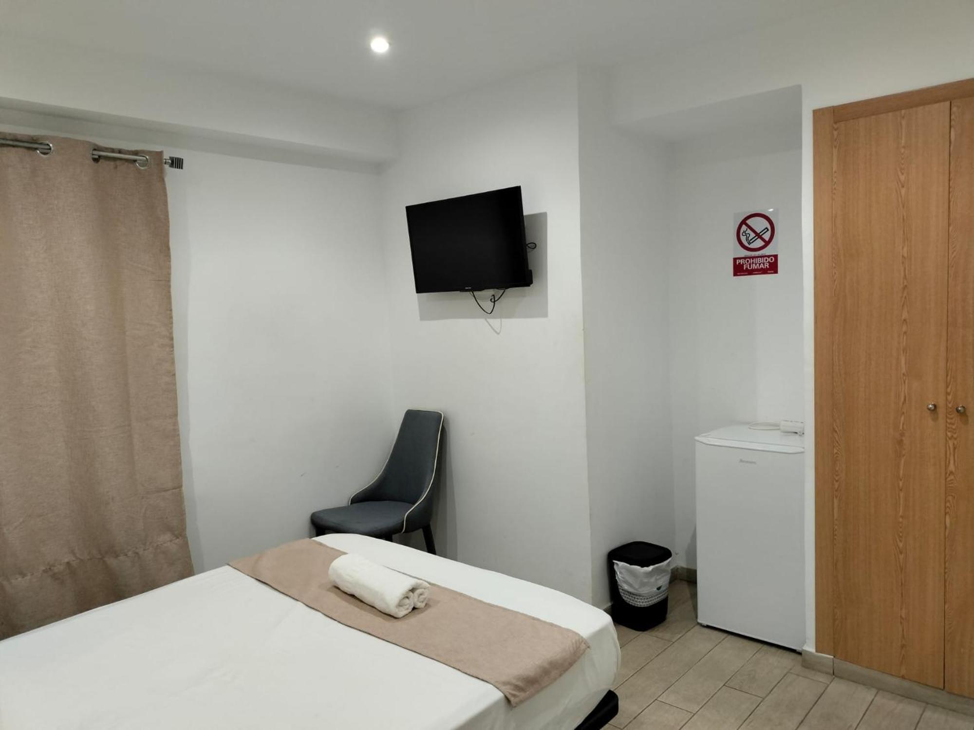 Chambre Simple avec Salle de Bains Commune