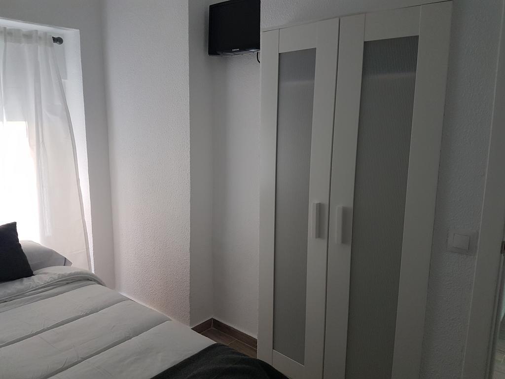 Chambre Simple avec Salle de Bains Commune