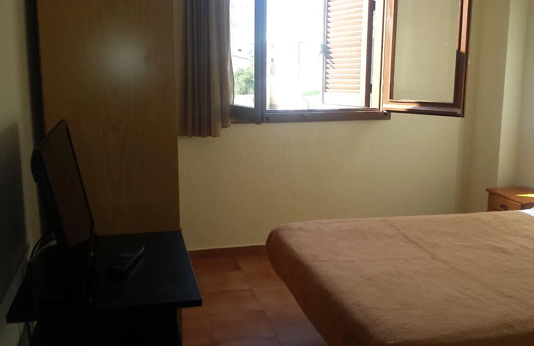 Hostal Bahia Alicante-1